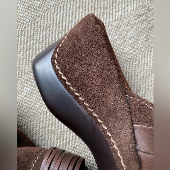 Bass Brown Suede Mule Clogs. Antique Brass and Leather Accents. Size 7M. - Picture 7 of 9